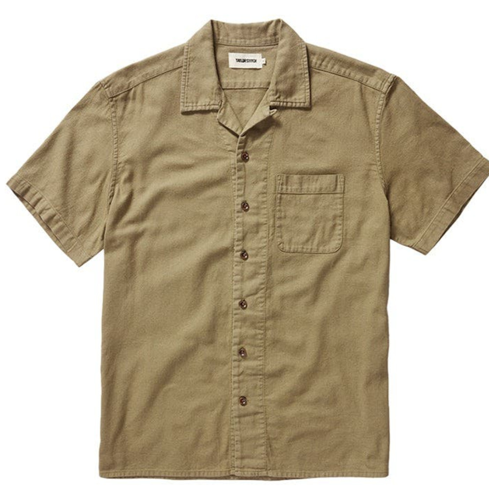 Men's Short-Sleeve Button-Up Shirt in Olive Tan